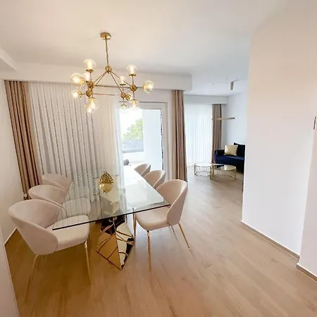 Luxury Gold * Baska Voda