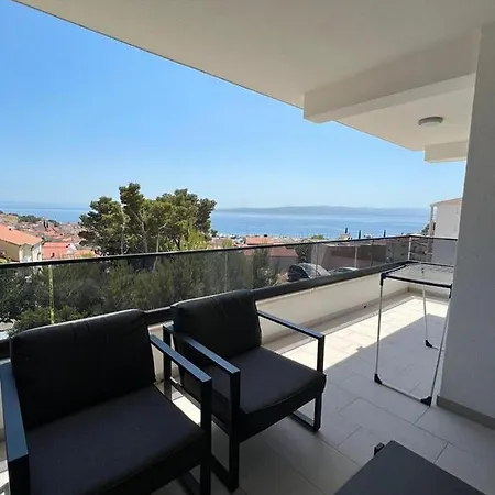 Apartment Luxury Gold Baska Voda